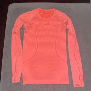 Used lululemon swiftly long sleeve size 6